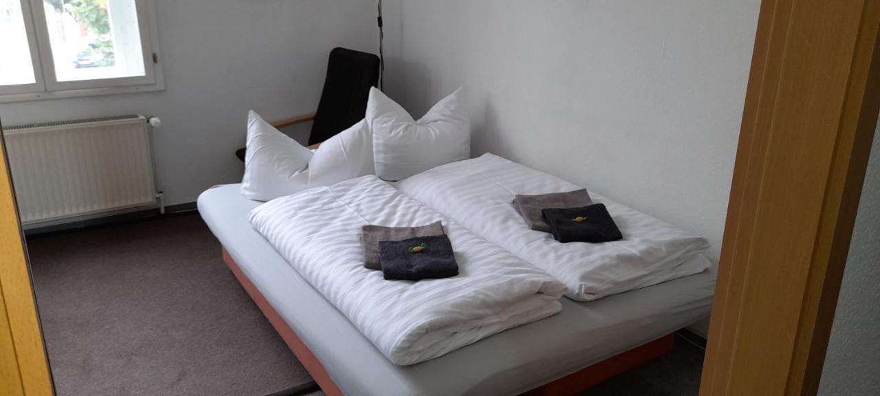 Apartment-Hotel Schillerplatz Wittenberge Bagian luar foto
