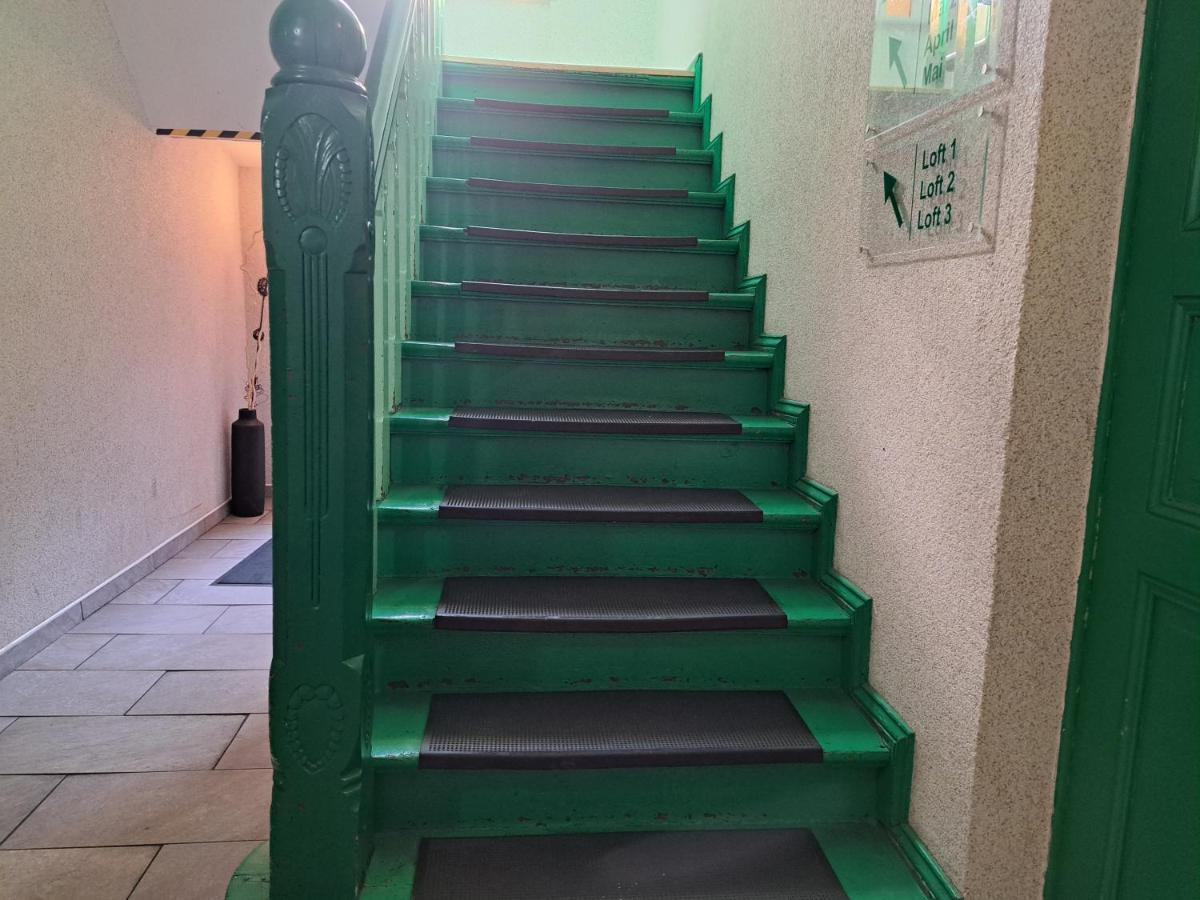 Apartment-Hotel Schillerplatz Wittenberge Bagian luar foto