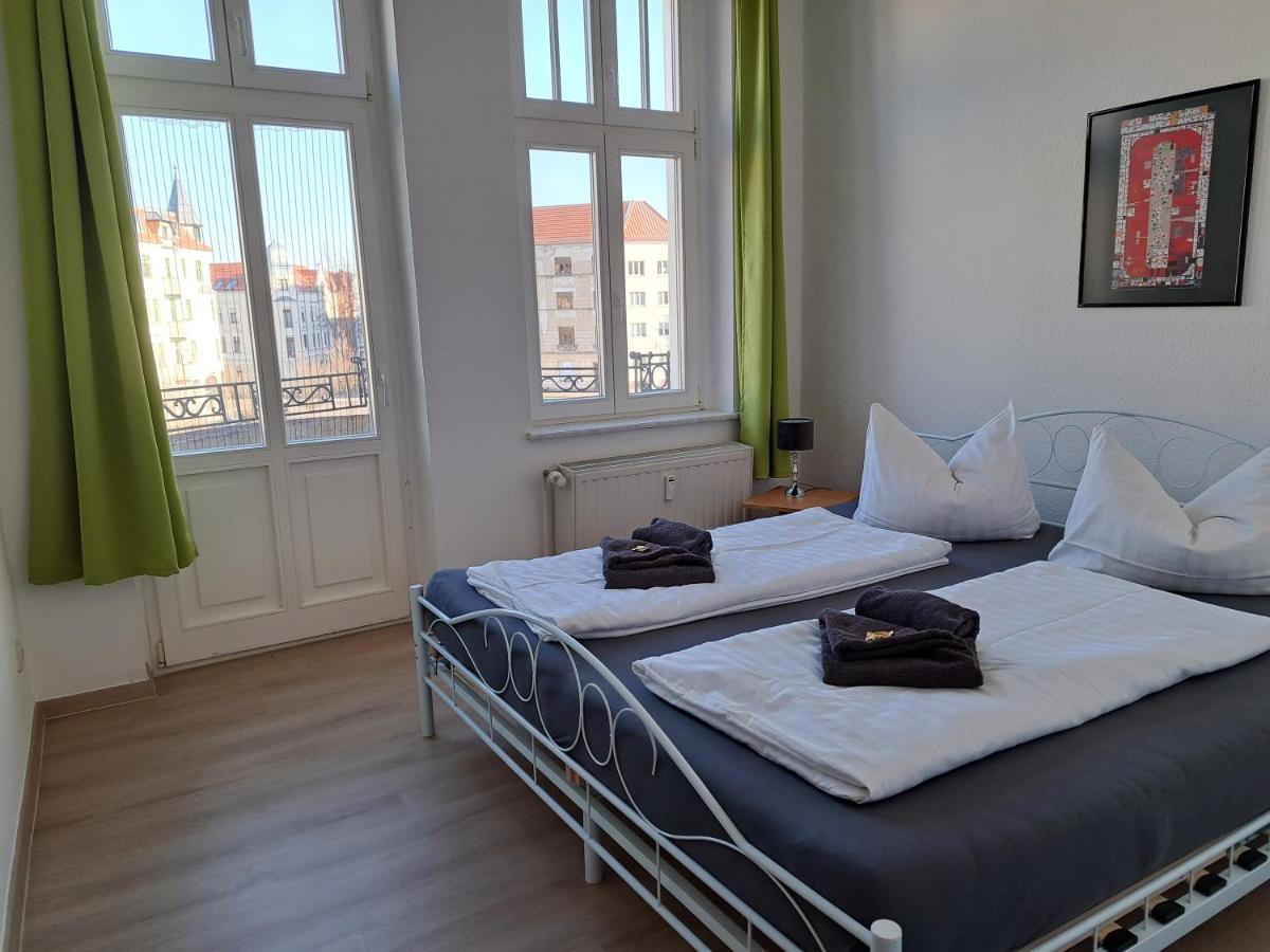 Apartment-Hotel Schillerplatz Wittenberge Bagian luar foto