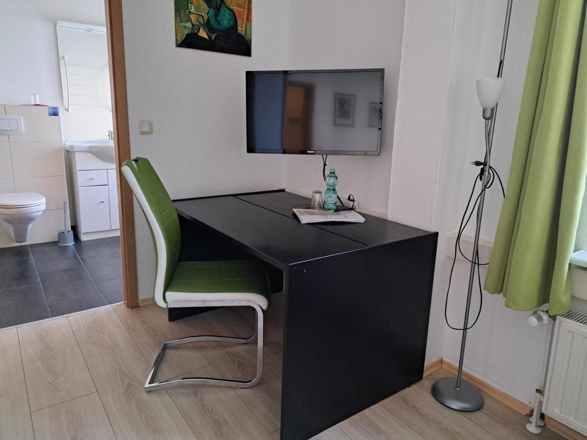 Apartment-Hotel Schillerplatz Wittenberge Bagian luar foto