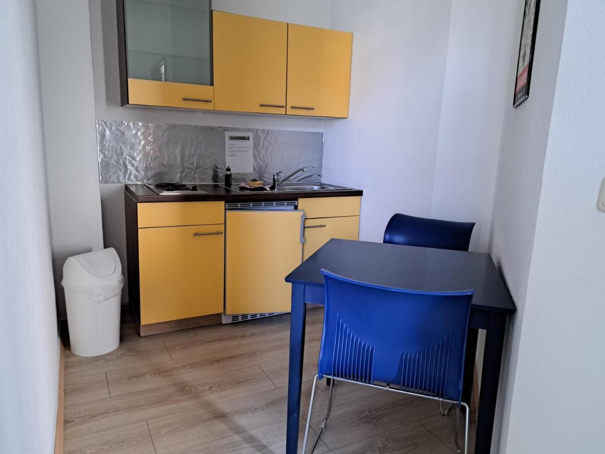 Apartment-Hotel Schillerplatz Wittenberge Bagian luar foto