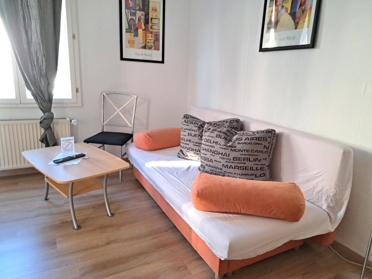 Apartment-Hotel Schillerplatz Wittenberge Bagian luar foto