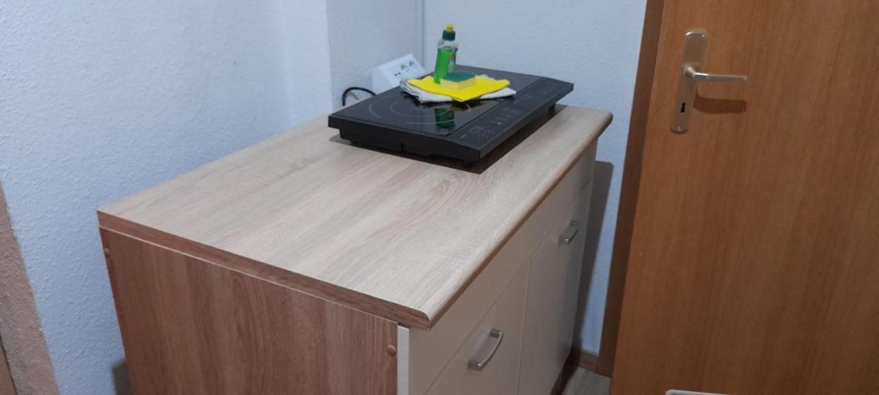 Apartment-Hotel Schillerplatz Wittenberge Bagian luar foto