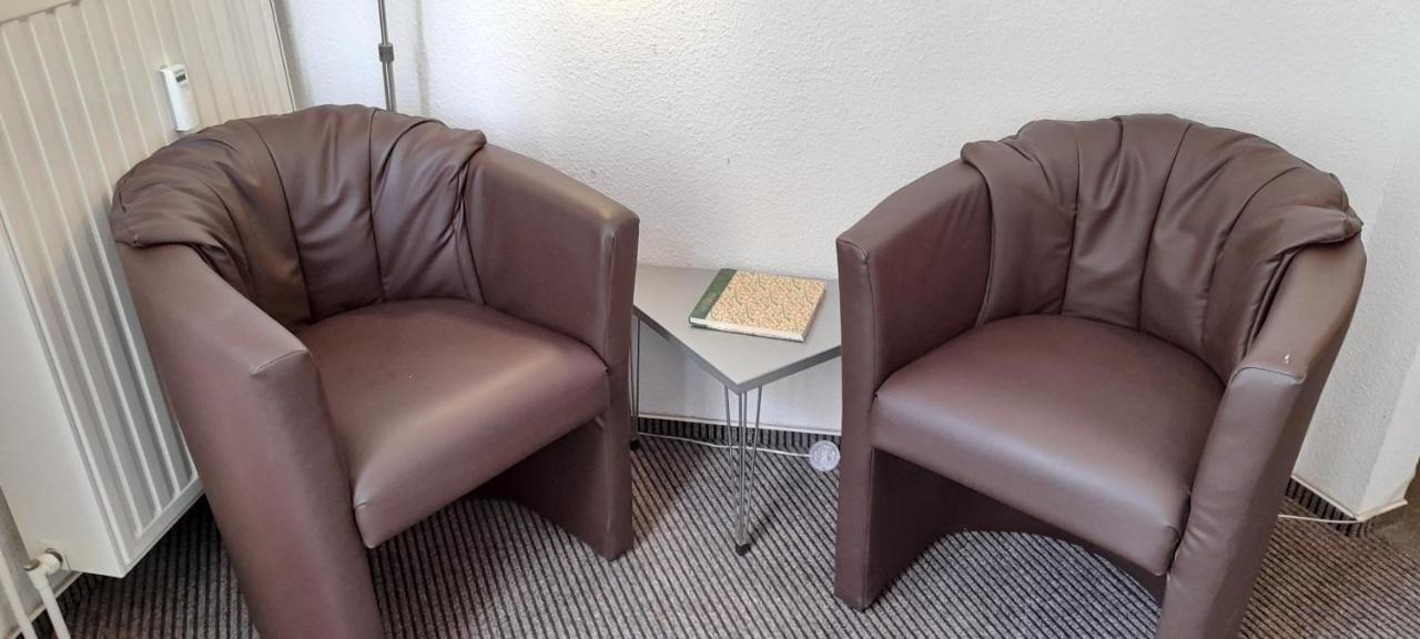 Apartment-Hotel Schillerplatz Wittenberge Bagian luar foto