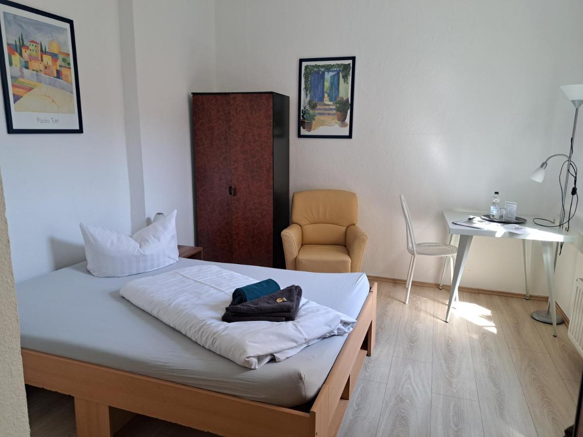 Apartment-Hotel Schillerplatz Wittenberge Bagian luar foto