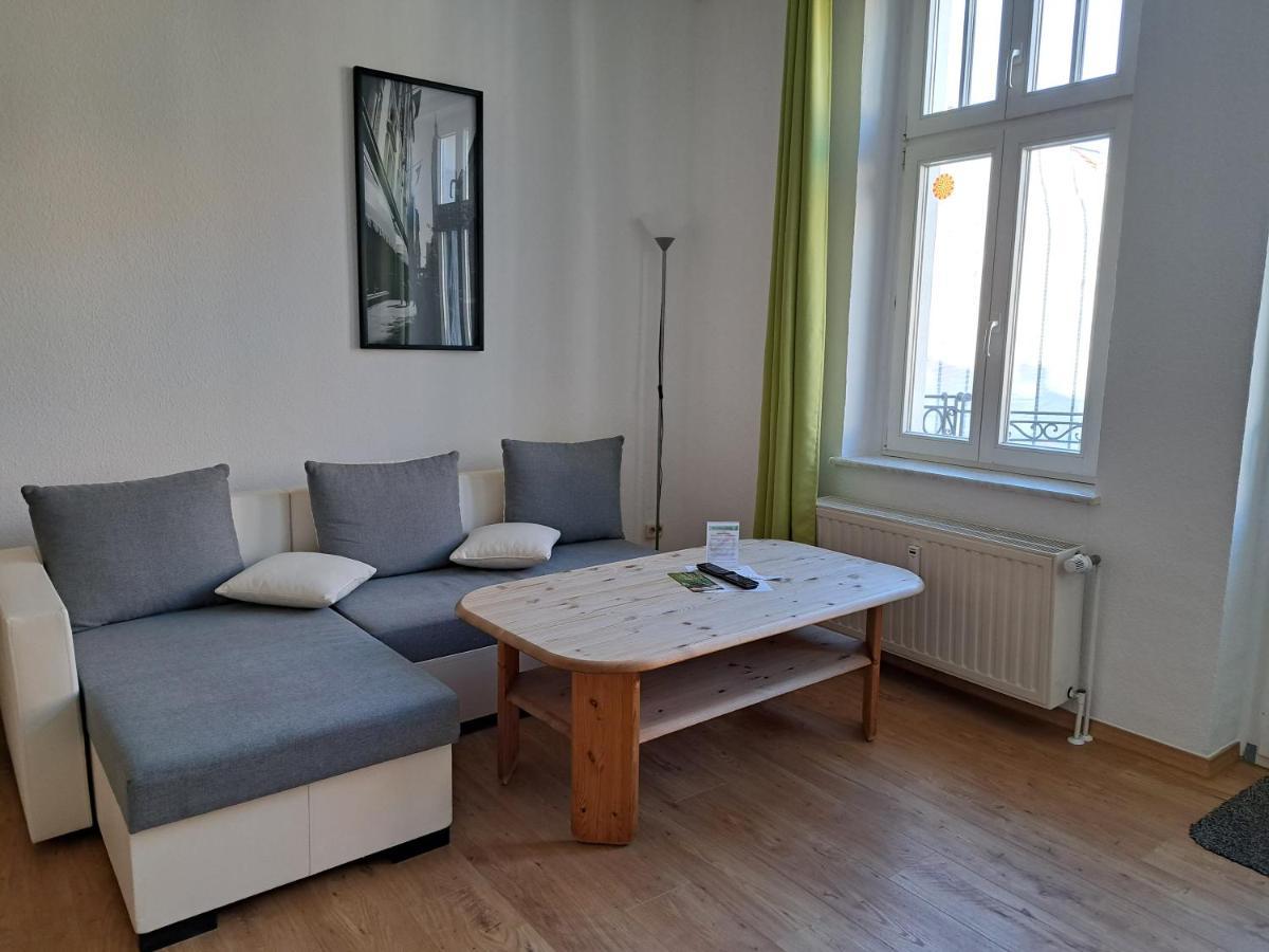Apartment-Hotel Schillerplatz Wittenberge Bagian luar foto