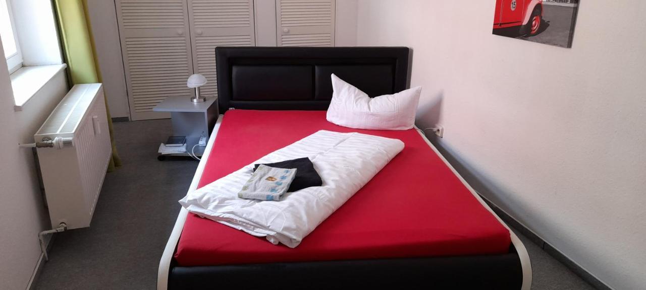 Apartment-Hotel Schillerplatz Wittenberge Bagian luar foto