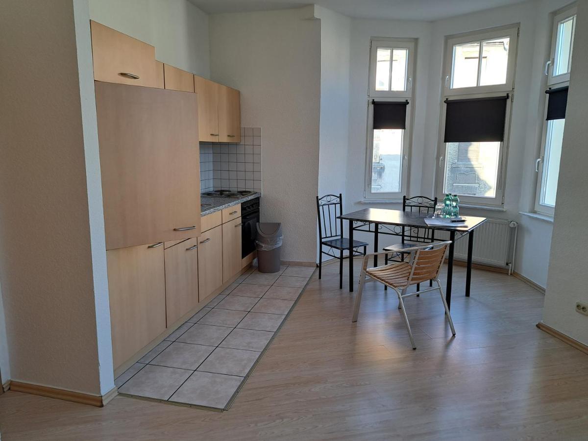 Apartment-Hotel Schillerplatz Wittenberge Bagian luar foto