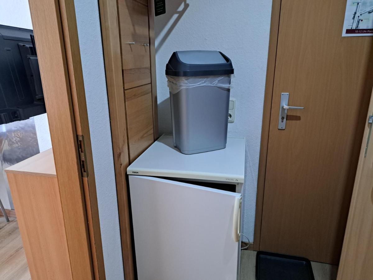 Apartment-Hotel Schillerplatz Wittenberge Bagian luar foto